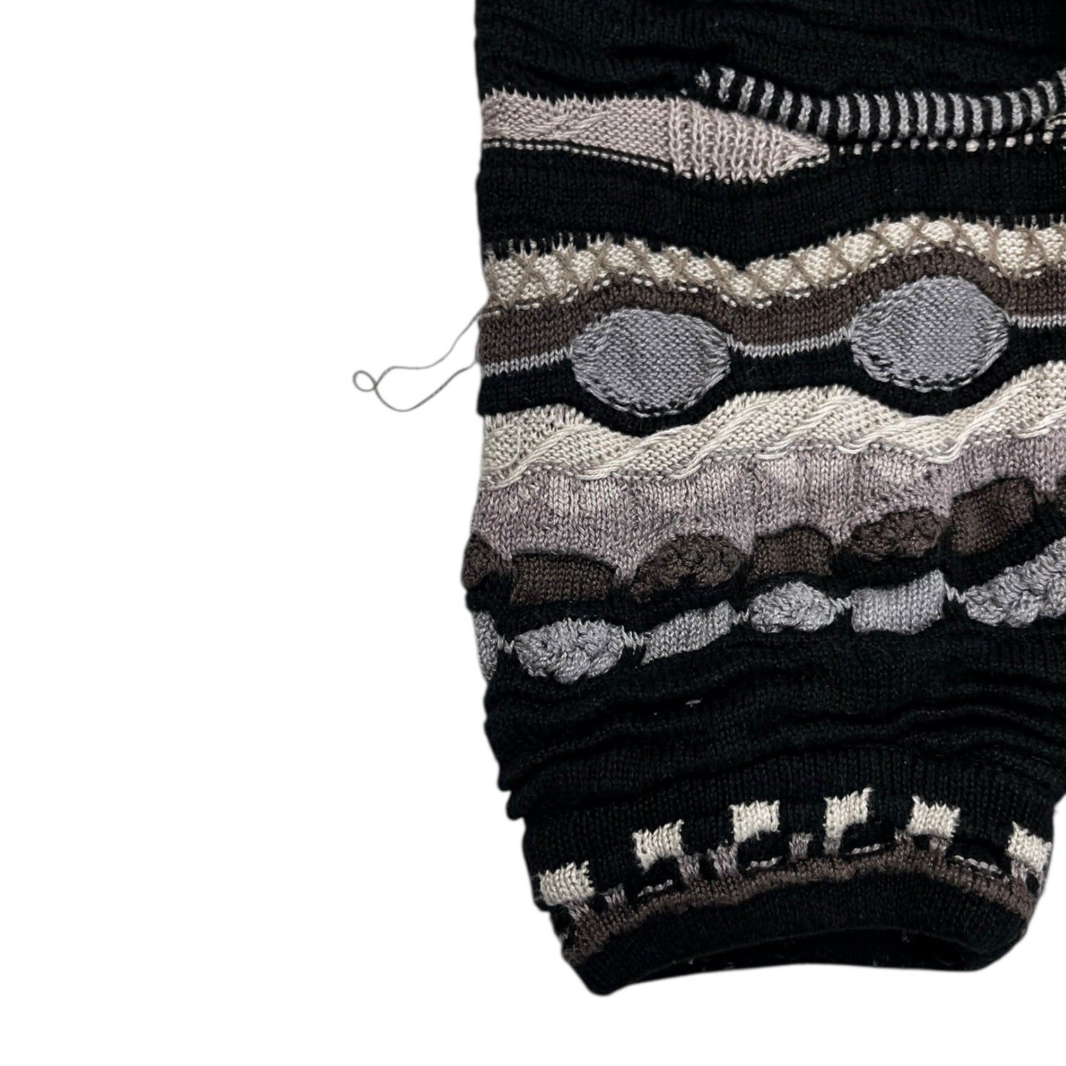Vintage Tundra 3D Knit Sweater Black/Grey