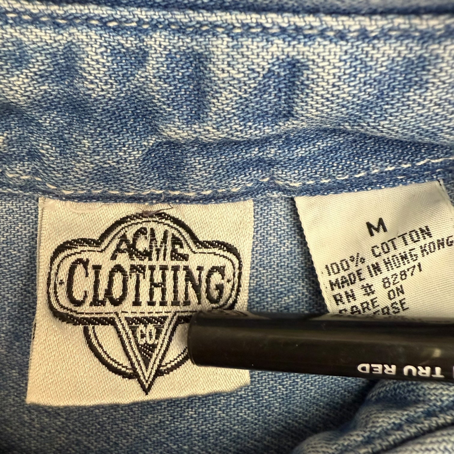 1993 Looney Tunes Denim Button Up Shirt Light Blue