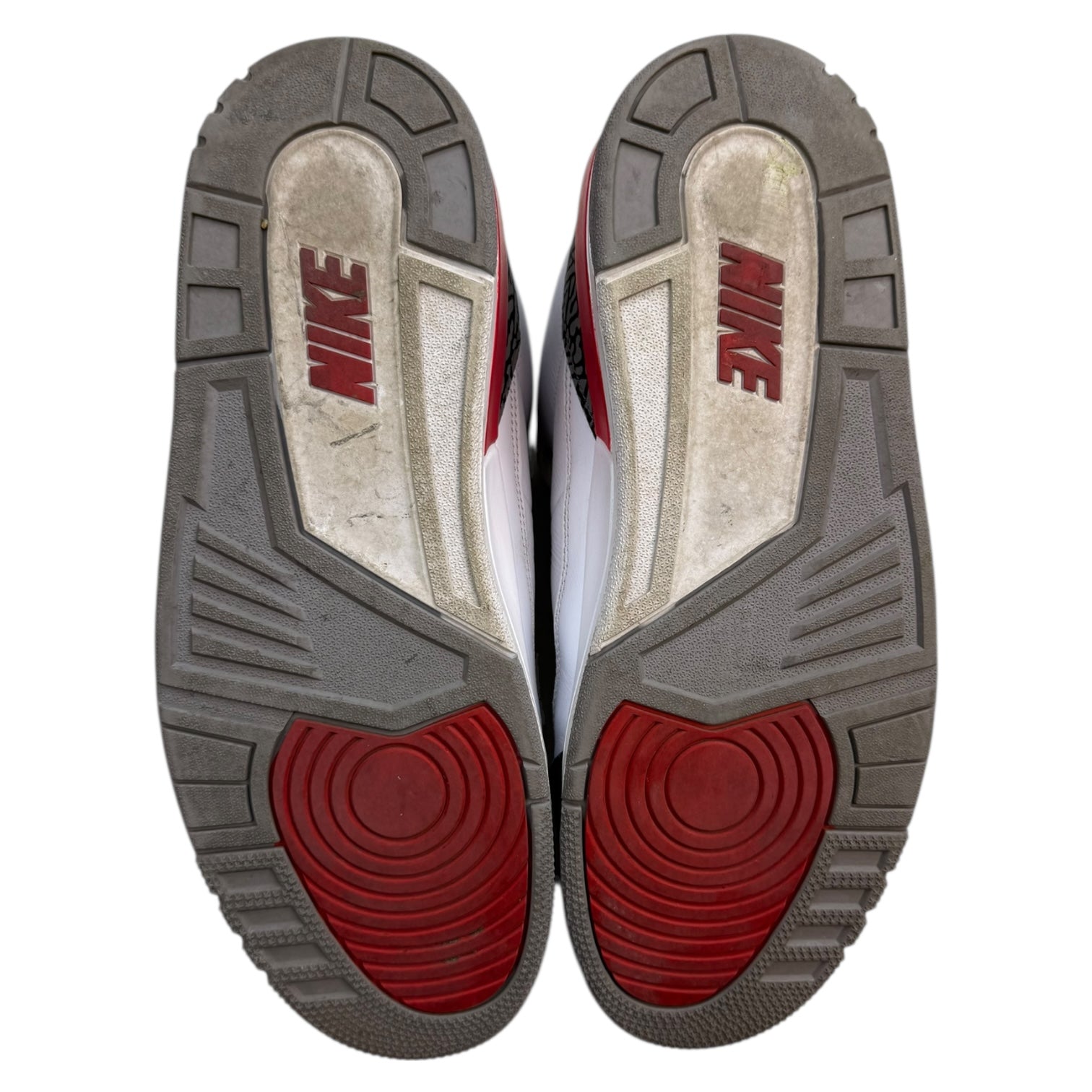 Jordan 3 Retro Fire Red 2022 (Used)