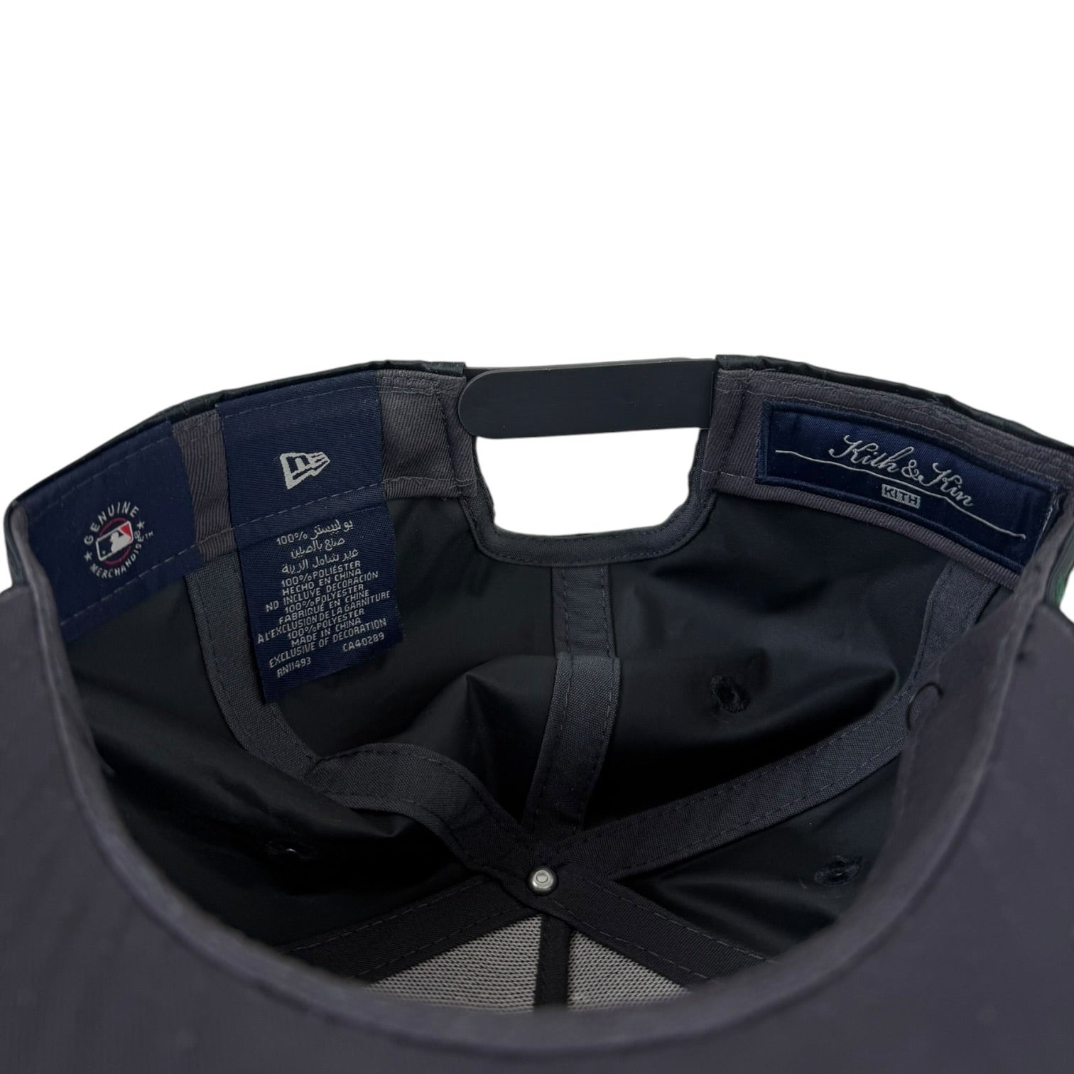 Kith & New Era for the New York Yankees Satin Hat Black