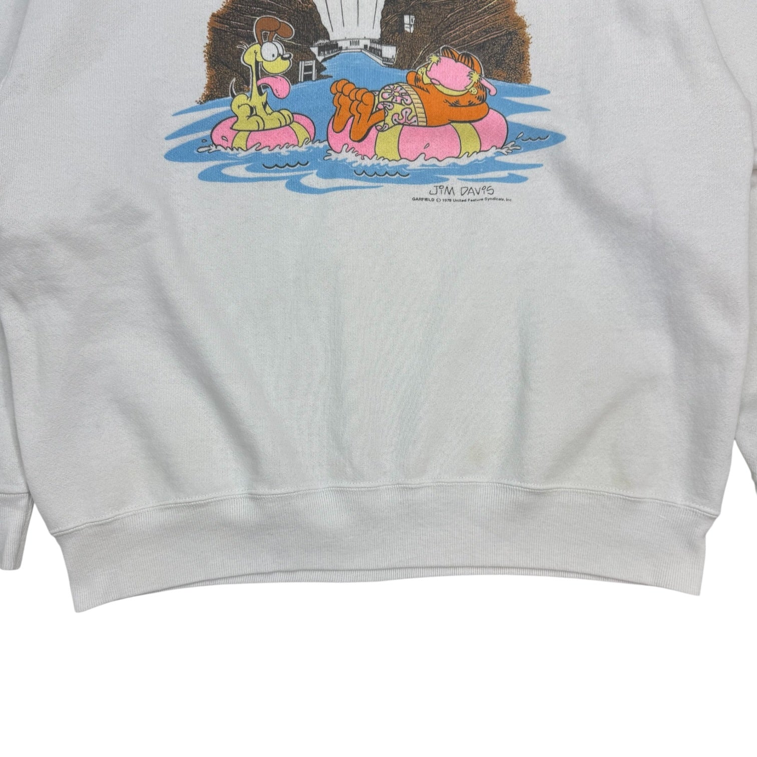 1990’s Garfield Hoover Dam Crewneck White