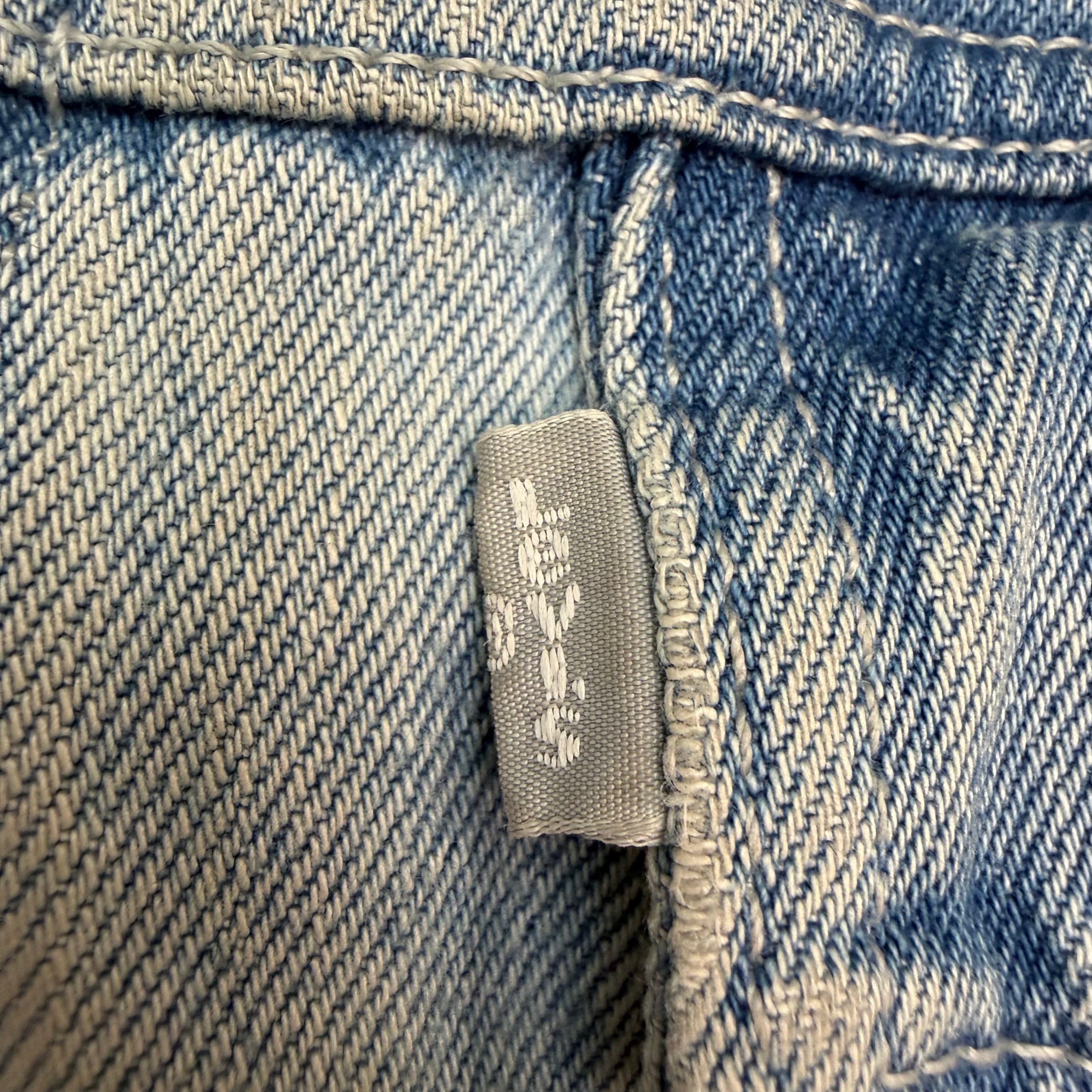Vintage Levi’s Silver Tab Light Wash Denim Jacket Blue
