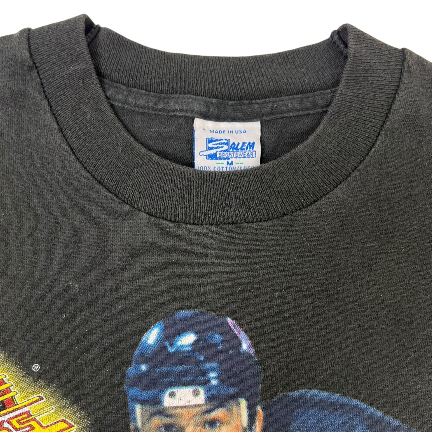 Vintage 90’s Vancouver Canucks Trevor Linden Graphic T-Shirt Black