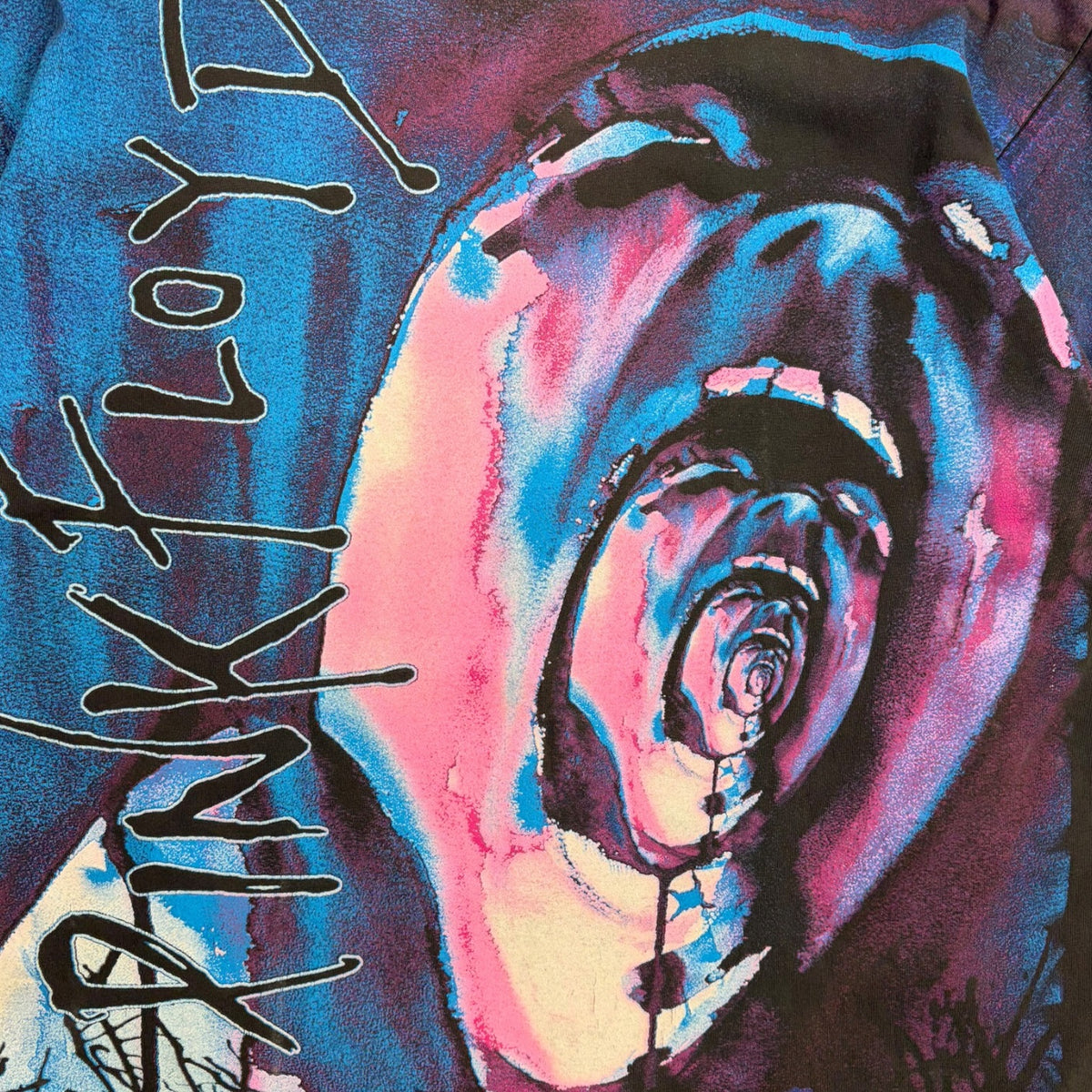 Vintage 1994 Pink Floyd "The Wall" All Over Print T-Shirt Black/Multi