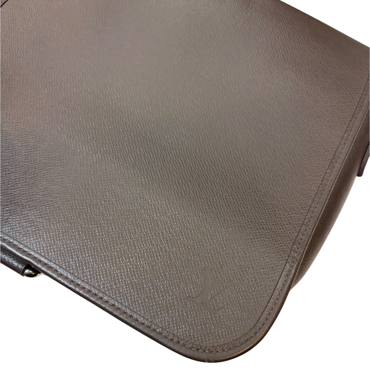 Louis Vuitton Taiga Leather Andrei Brown