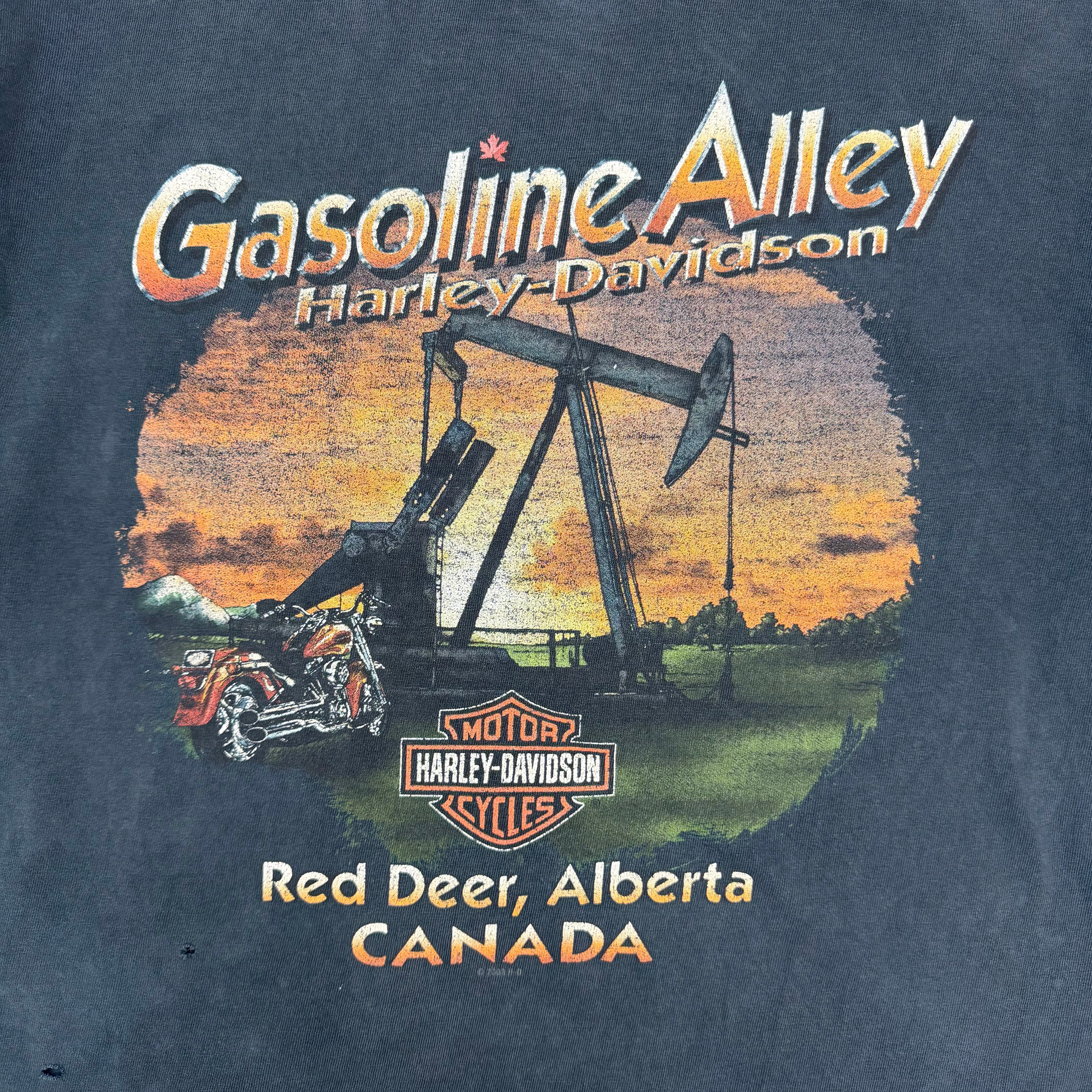2003 Harley Davidson Gasoline Alley Flaming Skull Pocket Tee Faded Black
