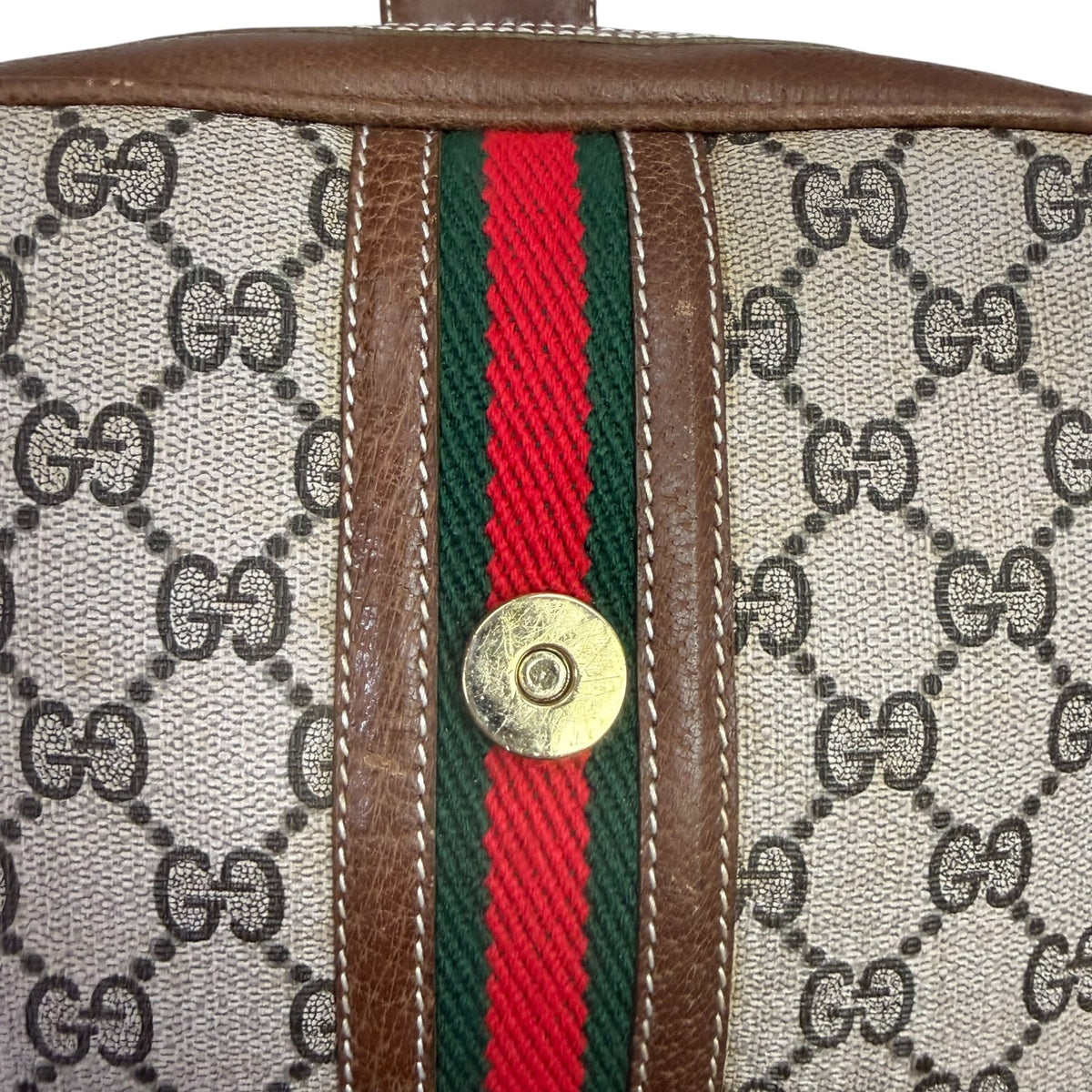 (W) Vintage Gucci GG Supreme Web Crossbody Bag