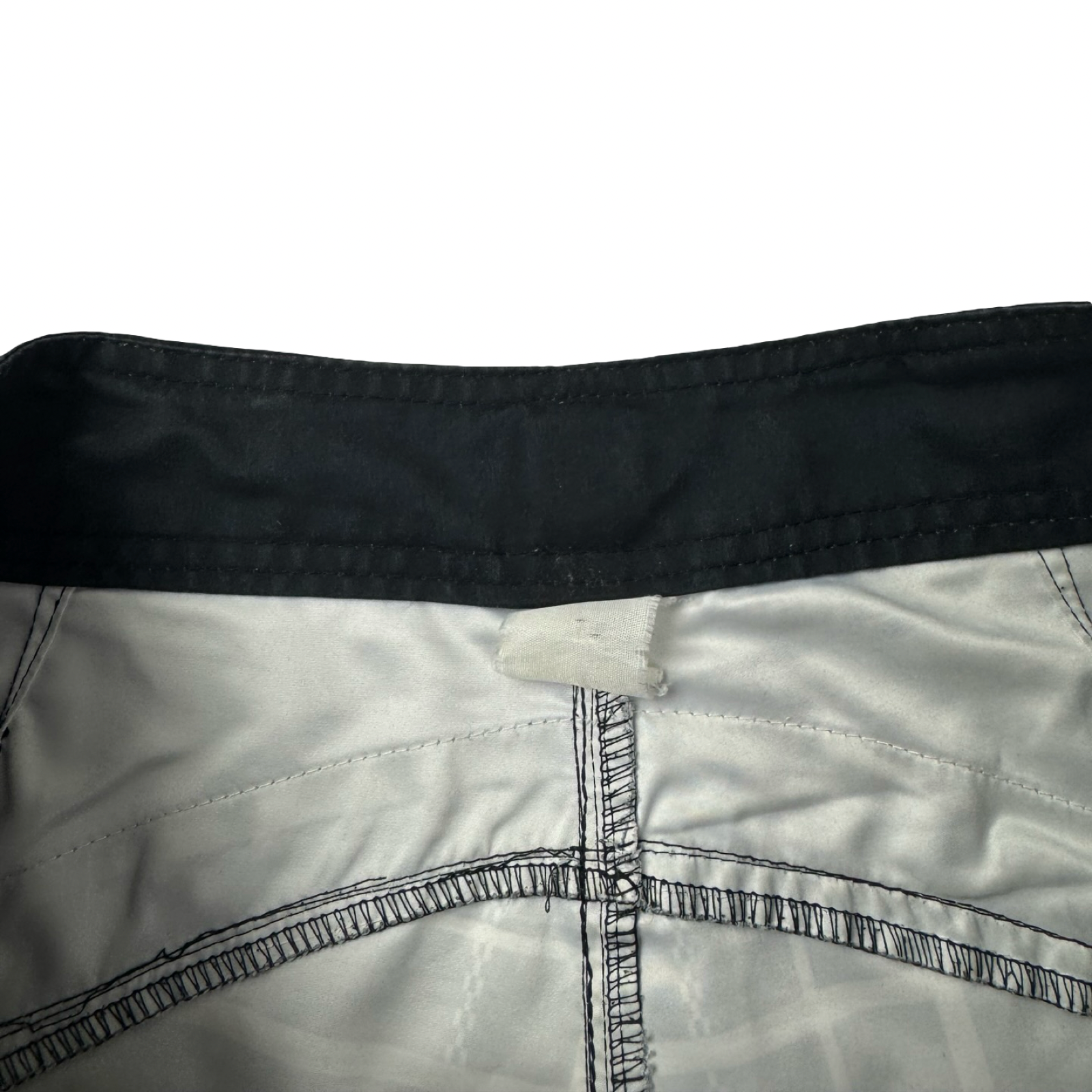 Y2K Quiksilver Embroidered Surf Board Shorts Blk/Wht