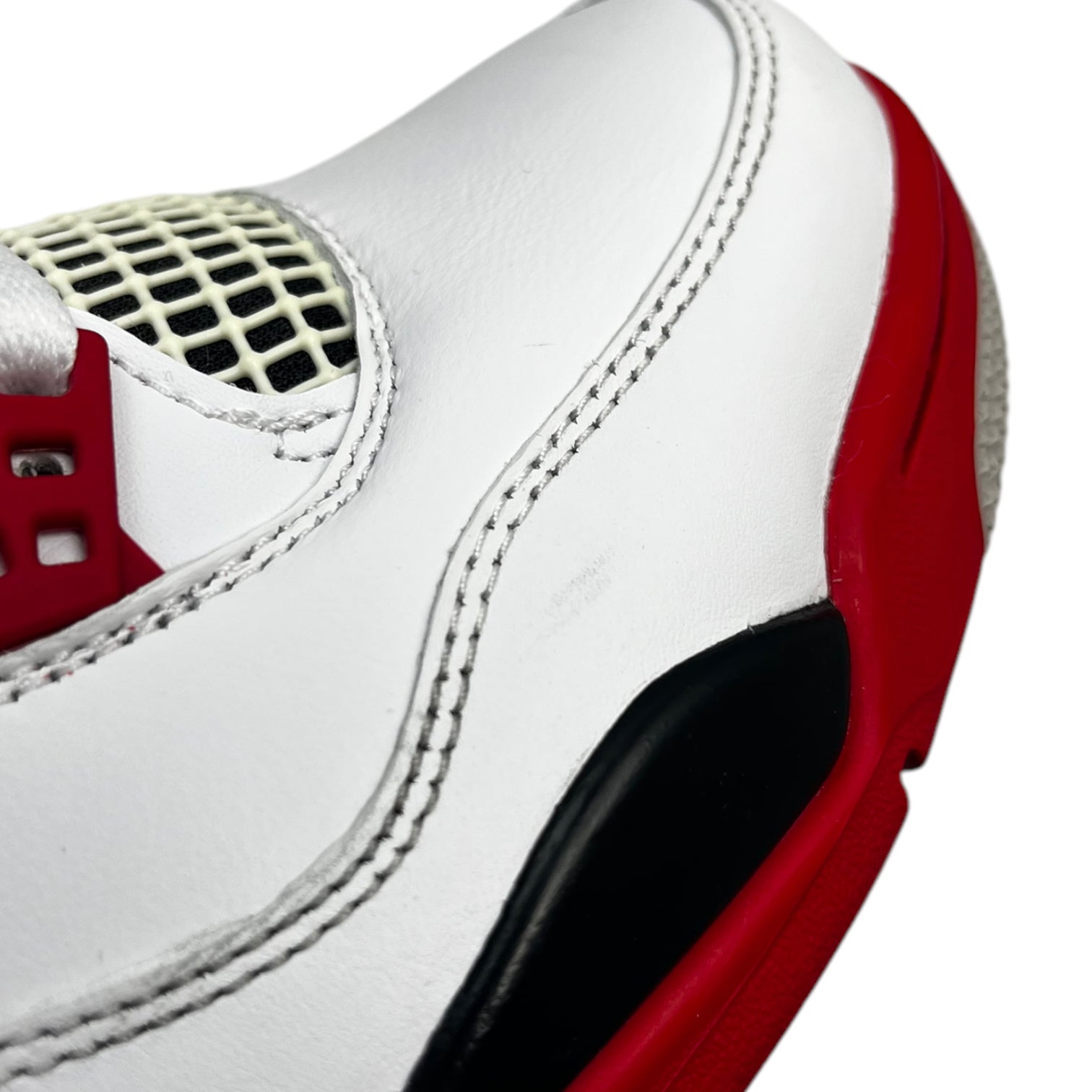 Jordan 4 Fire Red (2020)