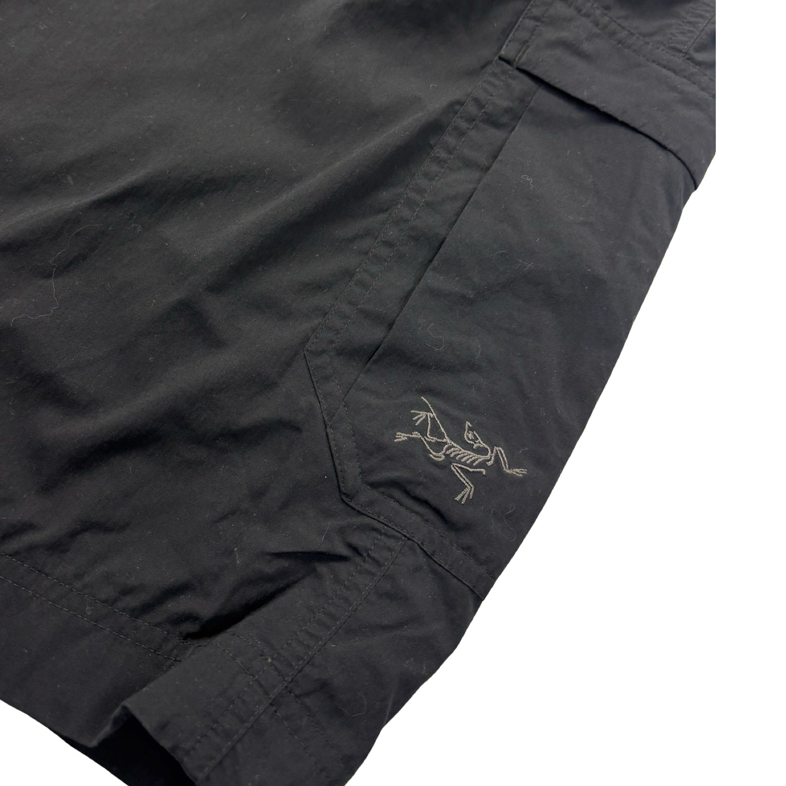 Arc’Teryx Lightweight Nylon Short Charcoal