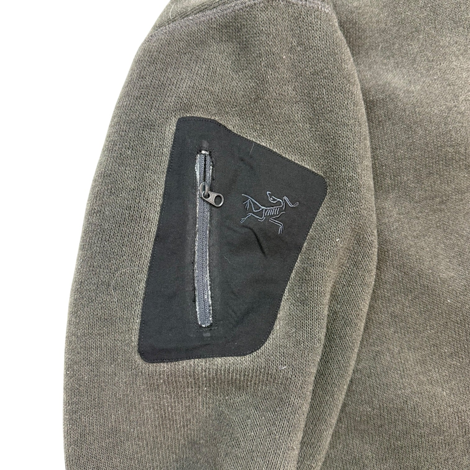 Arc’teryx Covert Jacket Dark Grey