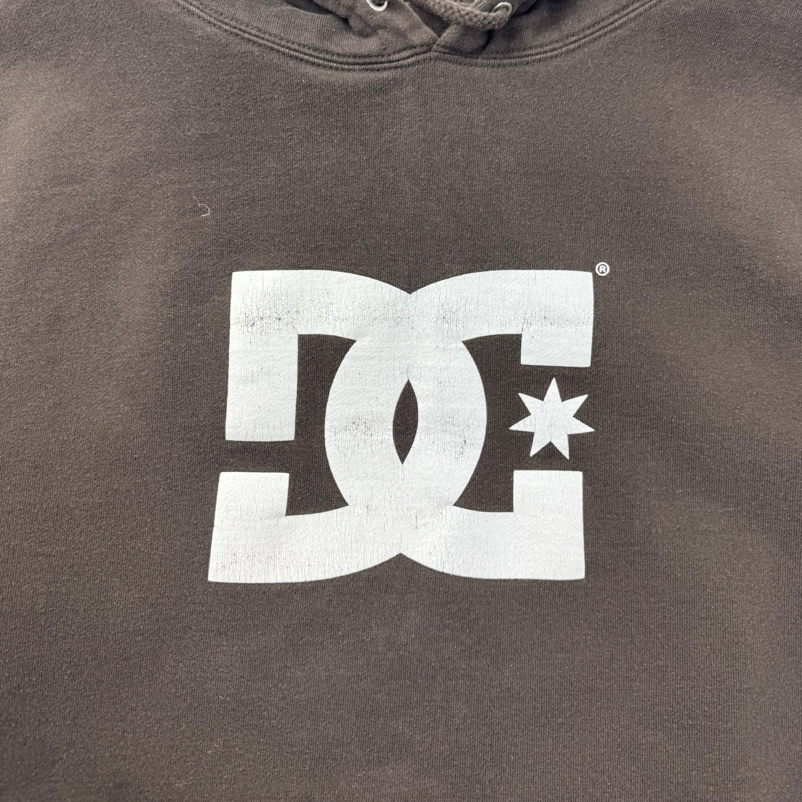 Vintage Y2K DC Shoe Co. USA Sleeve Spellout Hoodie Brown