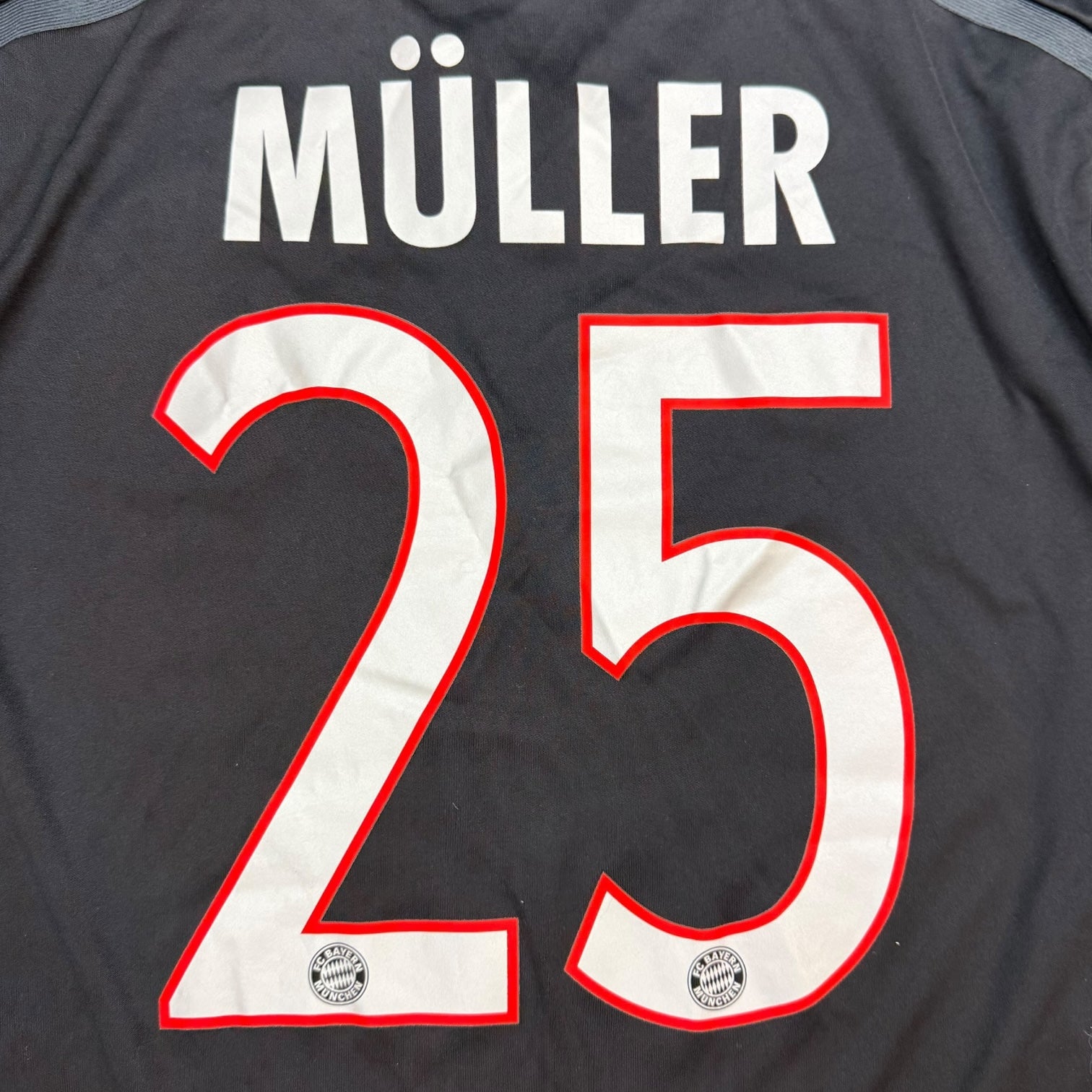 Adidas F.C. Bayern München Thomas Müller Jersey Black