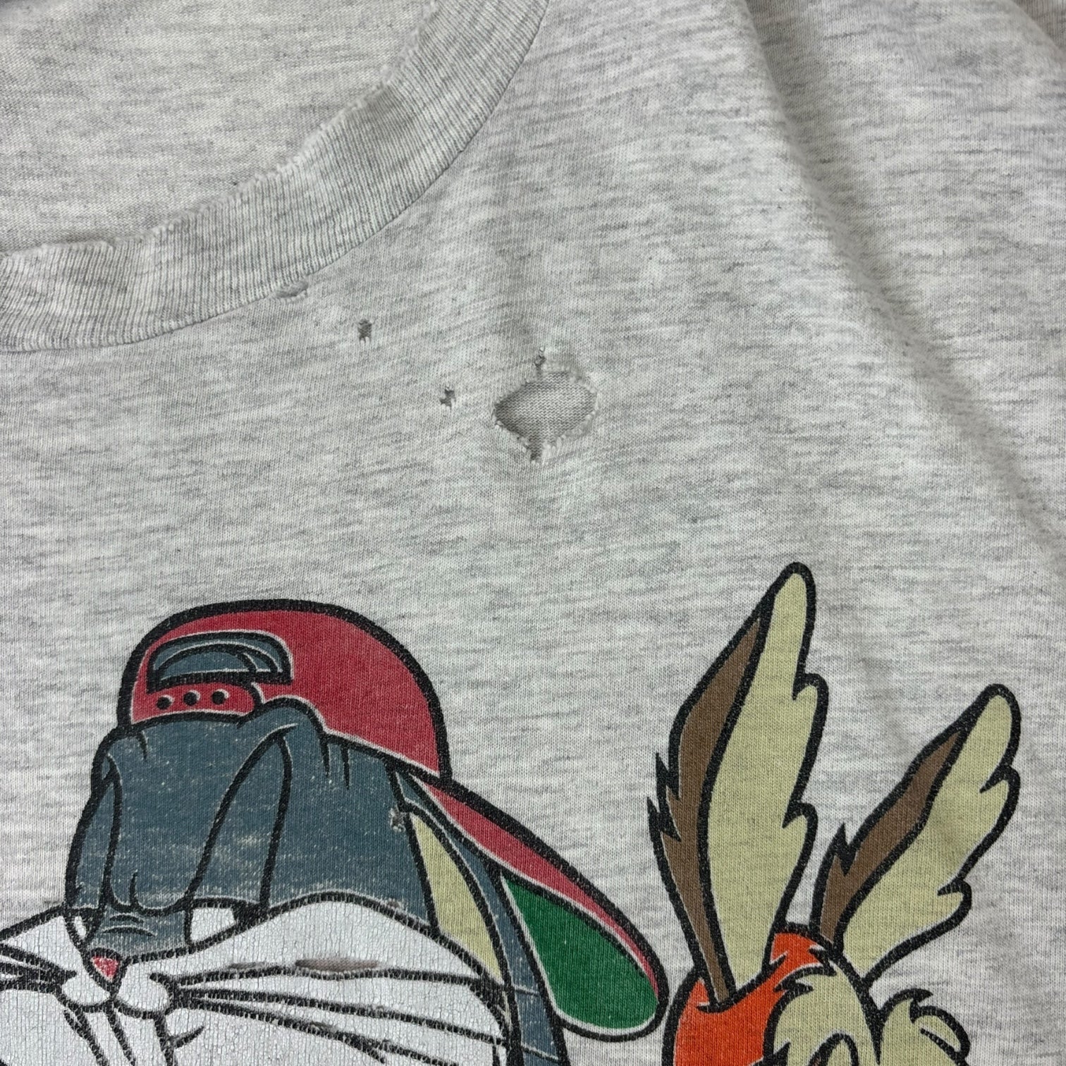 Vintage 1993 Looney Tunes Cross Colours Basketball T-Shirt Grey