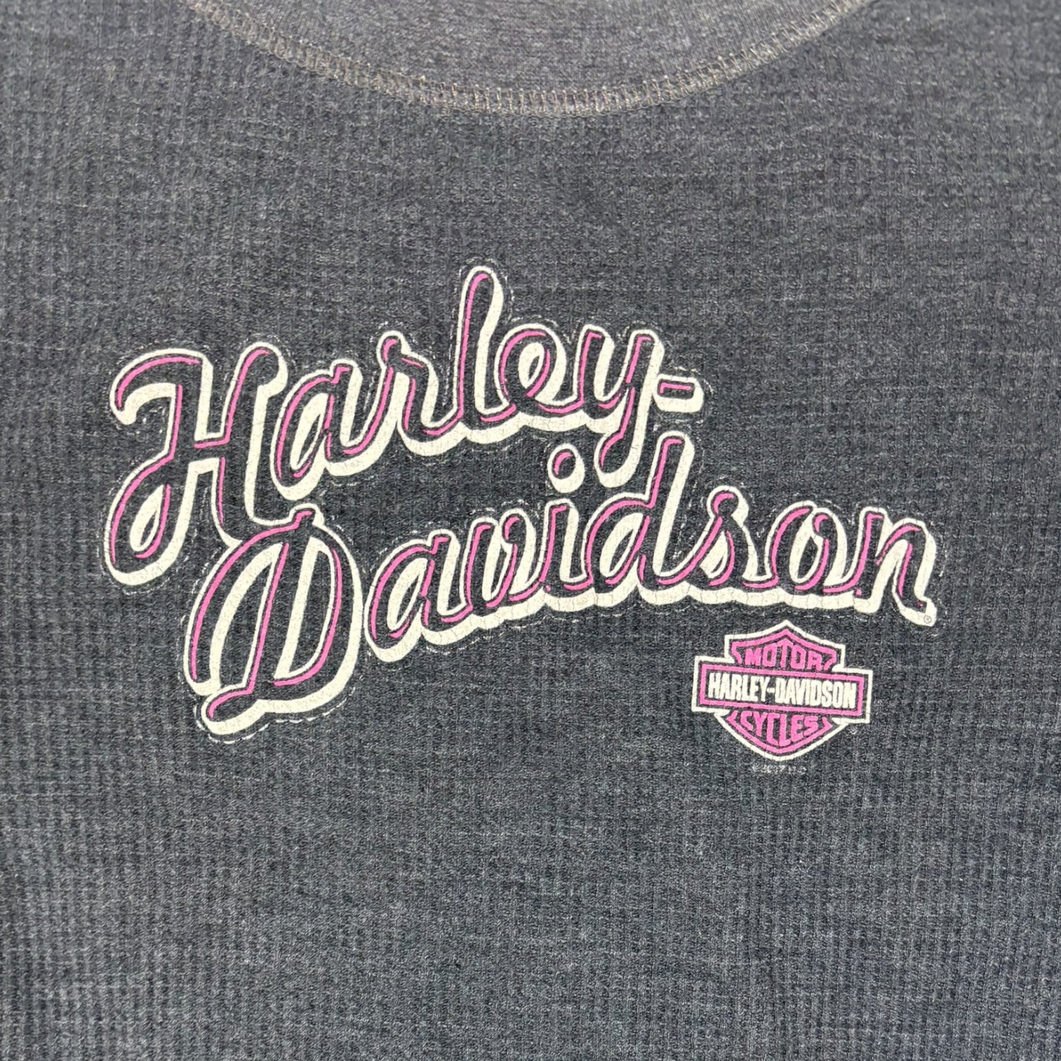 2007 Muskegon Women’s Harley Davidson Thermal Long Sleeve Grey