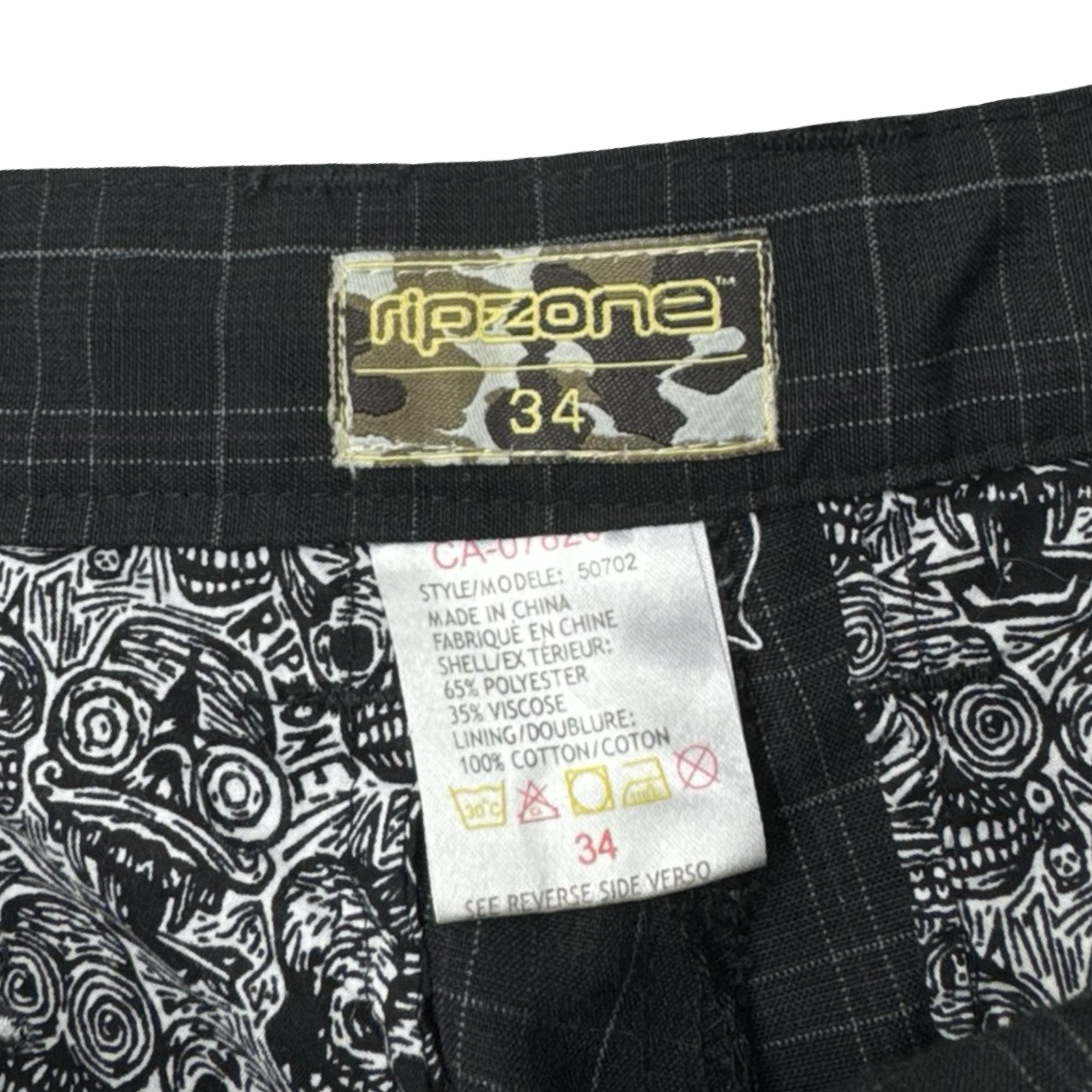 Vintage Y2K Ripzone Shorts Black Tartan