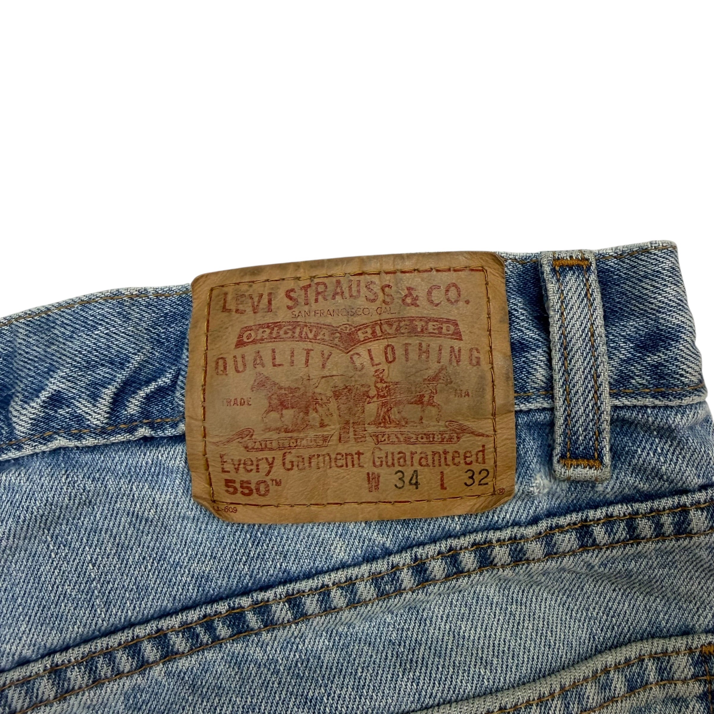 Vintage Levi’s 550 Light Wash Jeans Blue
