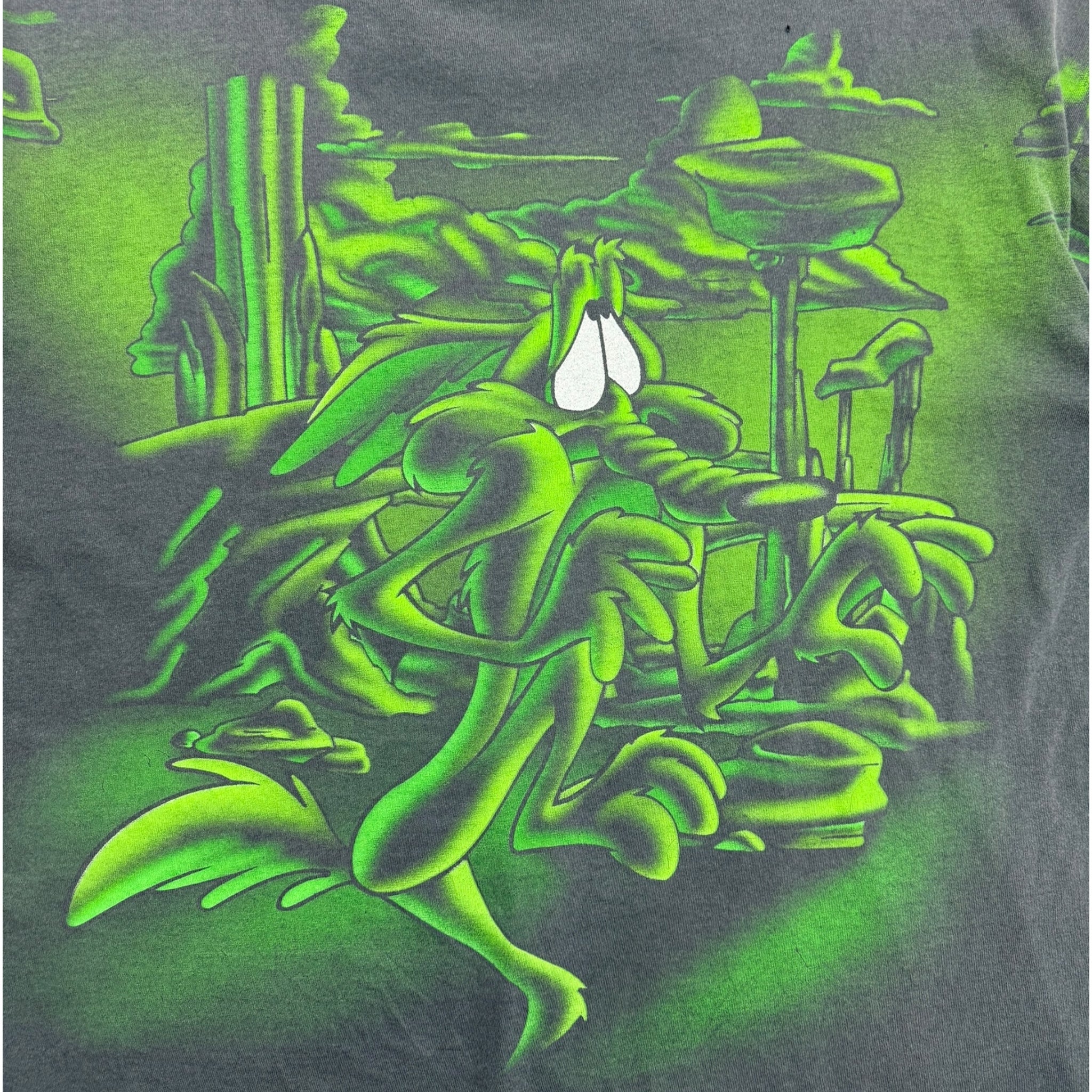 Vintage Wiley Coyote Mega T-Shirt