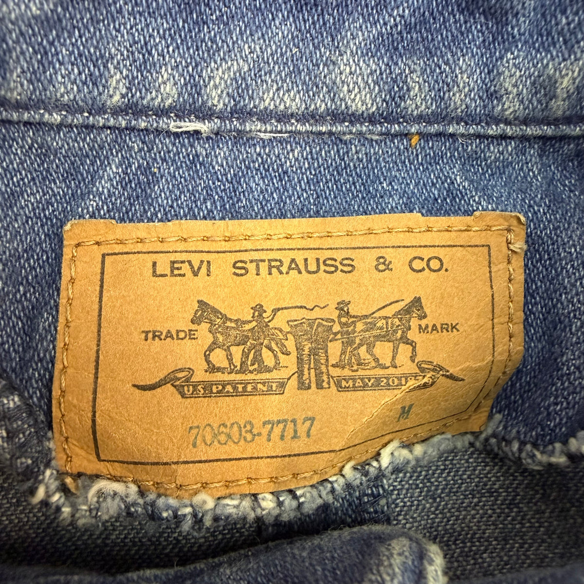 (W) Vintage Levi’s Black Tab Denim Jacket Blue