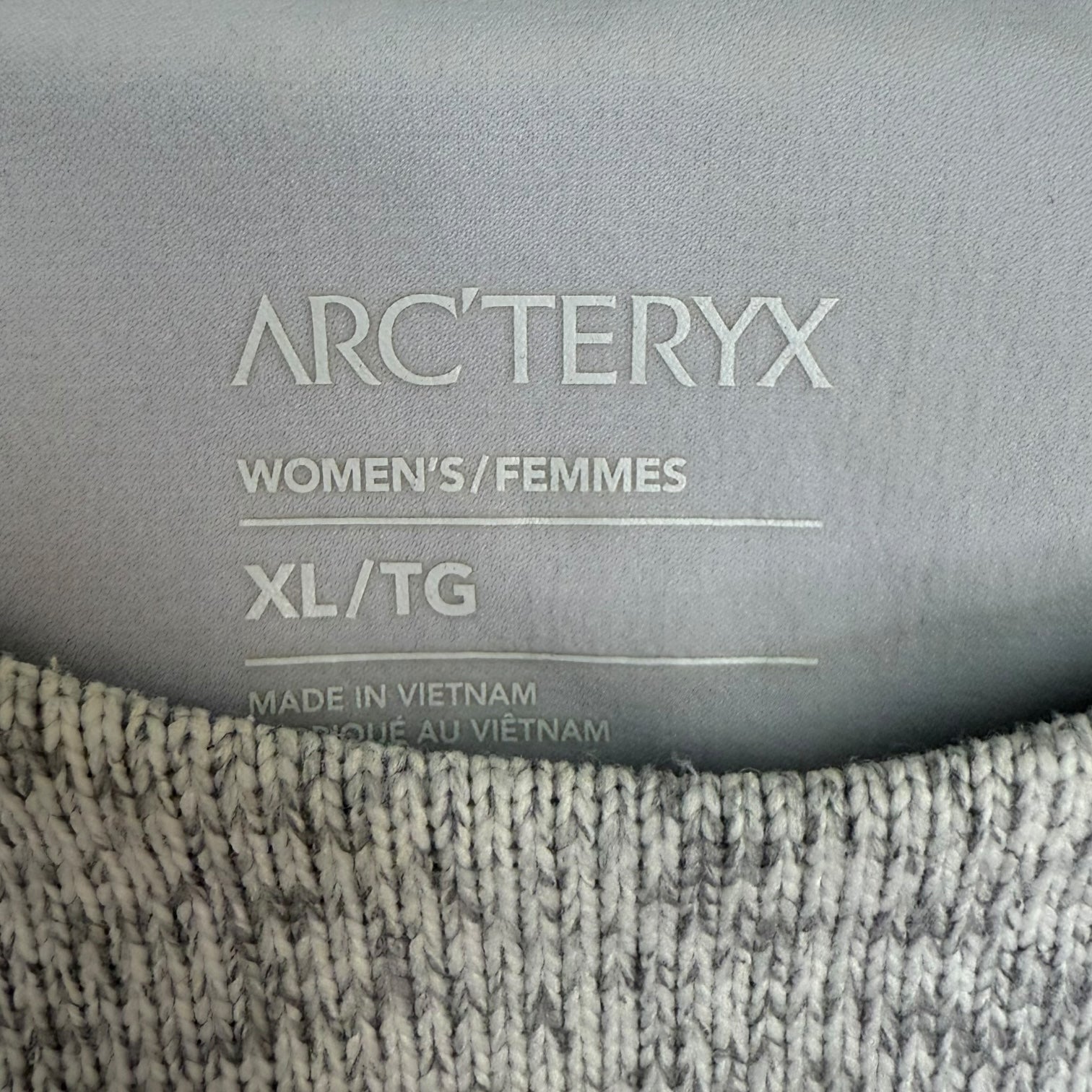 Arc’teryx Women’s Covert Crewneck Grey