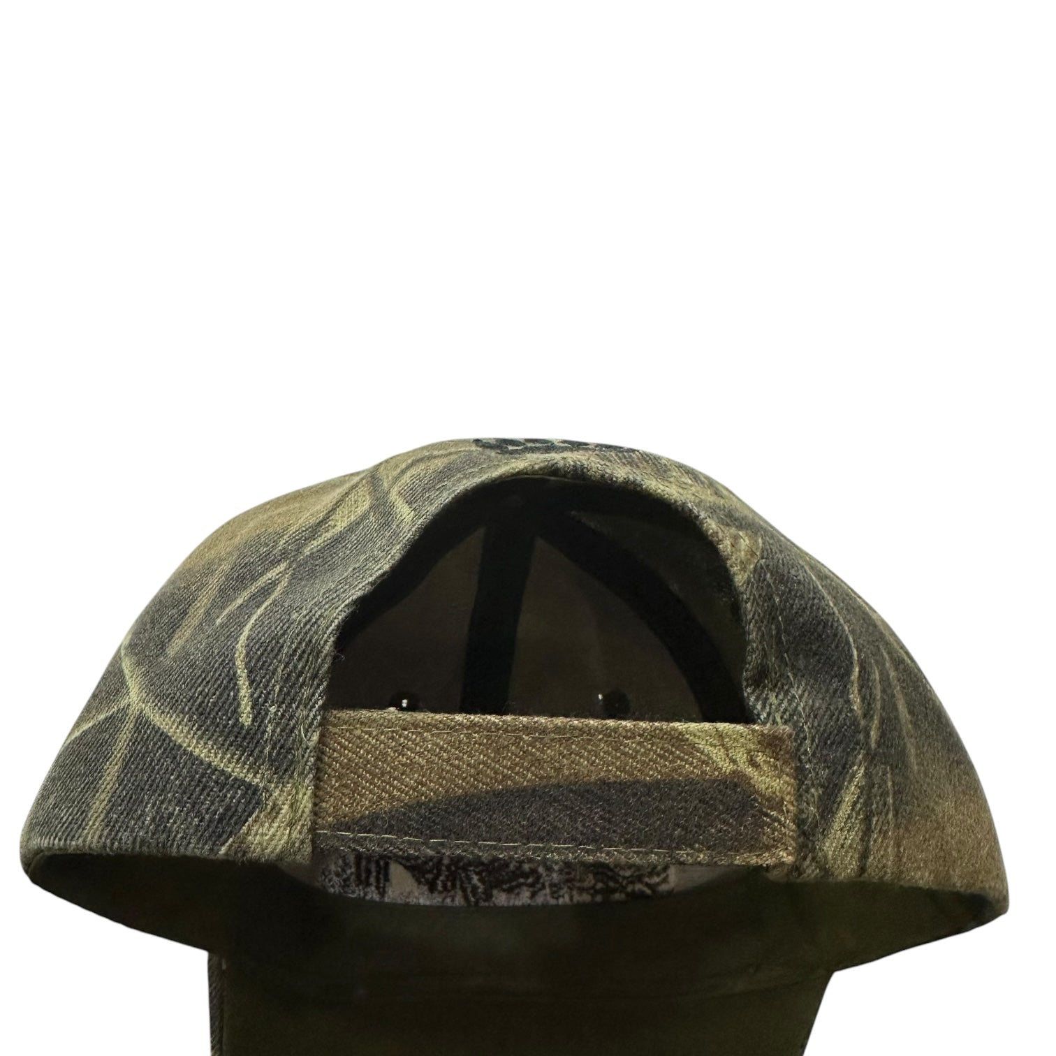 Vintage Embroidered Grizzly Bear Camo Hat