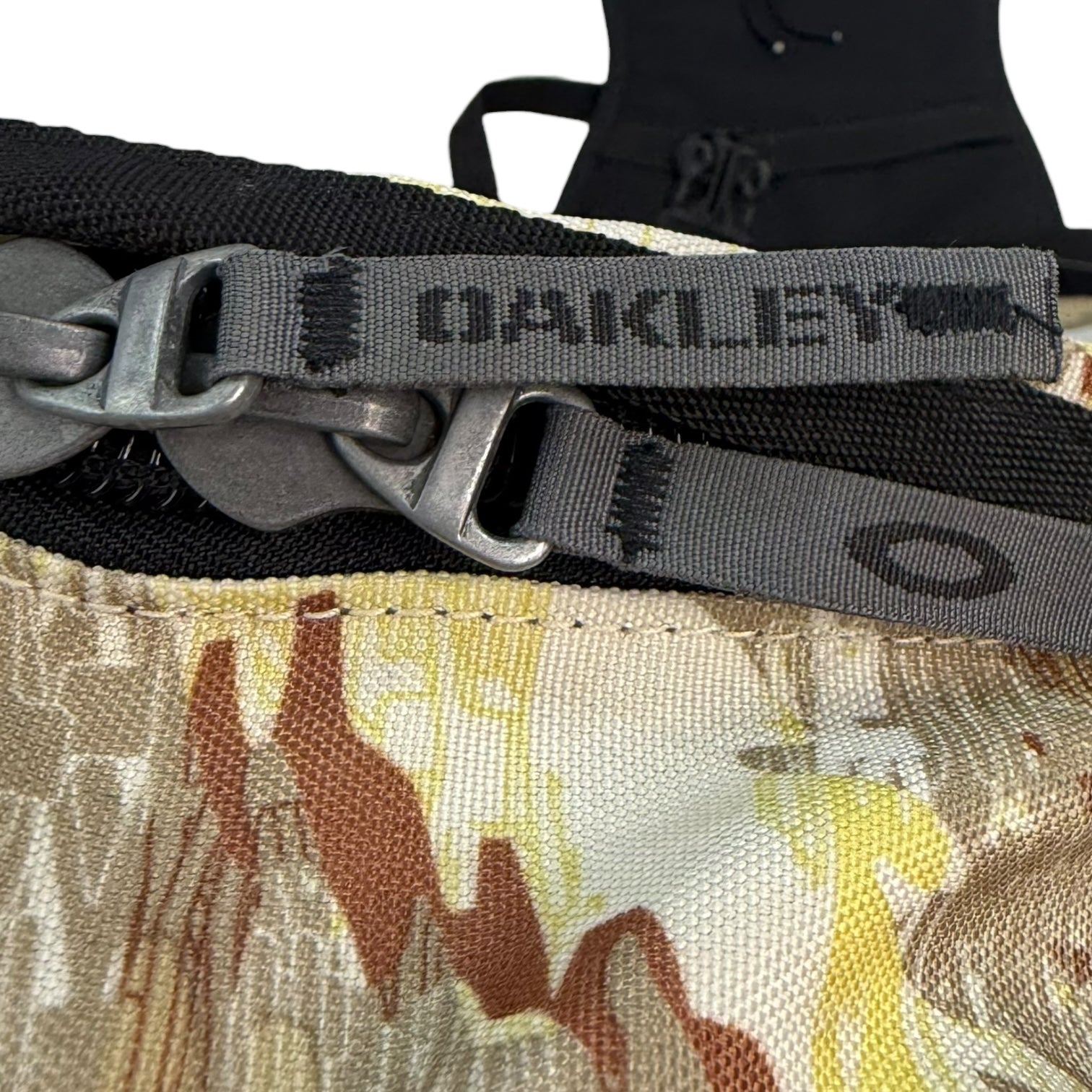 2017 Oakley Snow Pack Backpack Nickel Desert Tiger