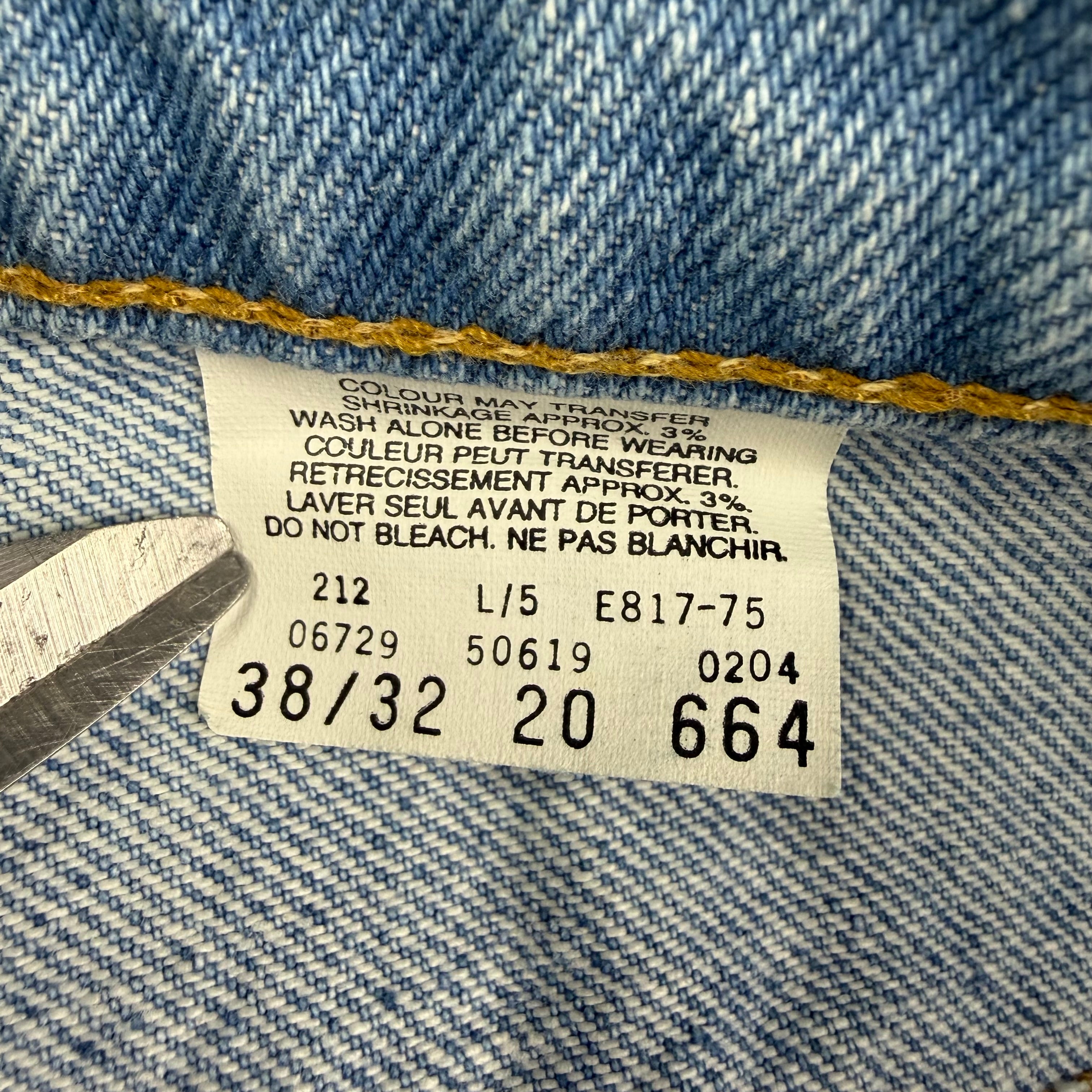 Vintage Levi’s 619 Light Wash Denim Jeans Blue