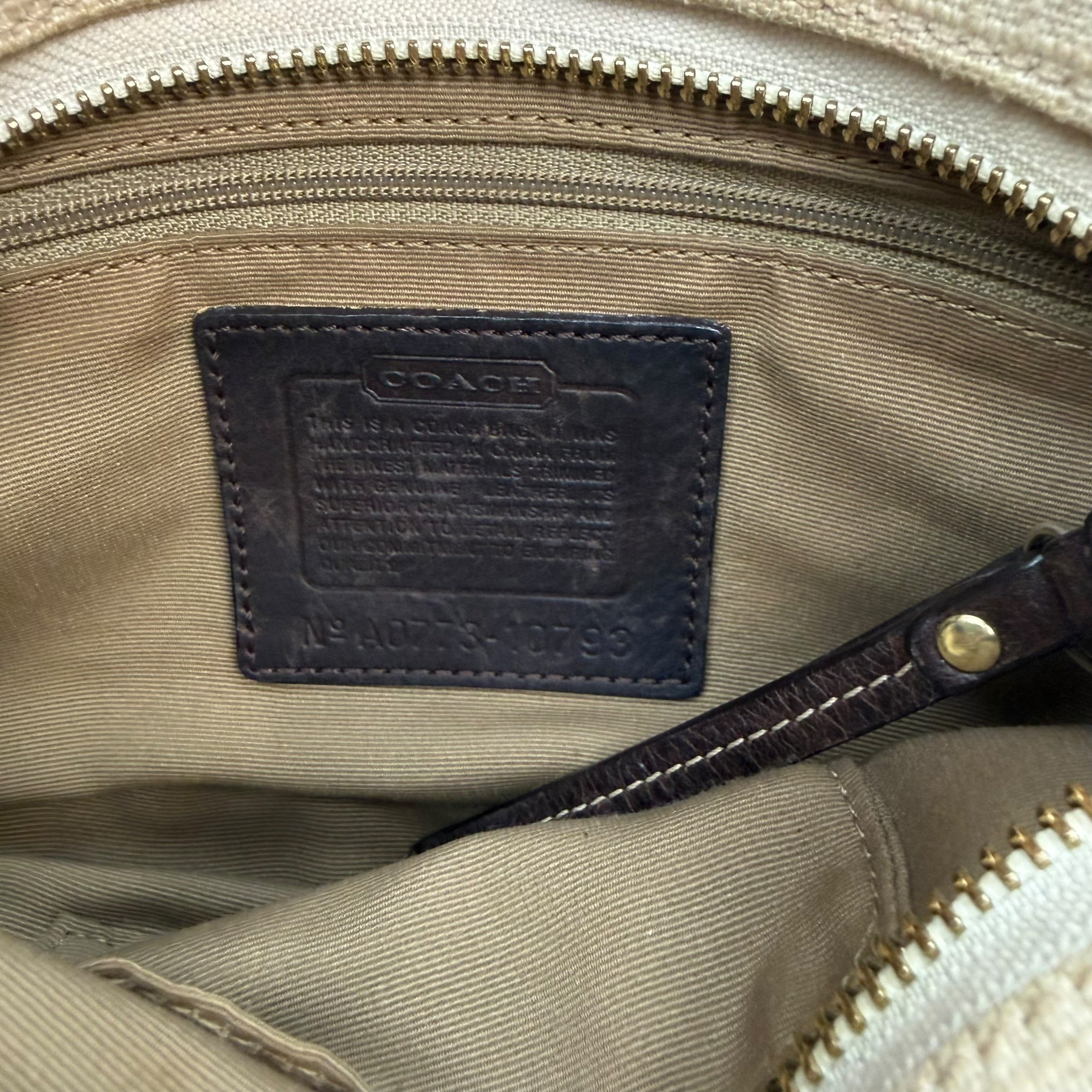 (W) Vintage Y2K Coach Mini Carly Shoulder Bag Tan/Brown