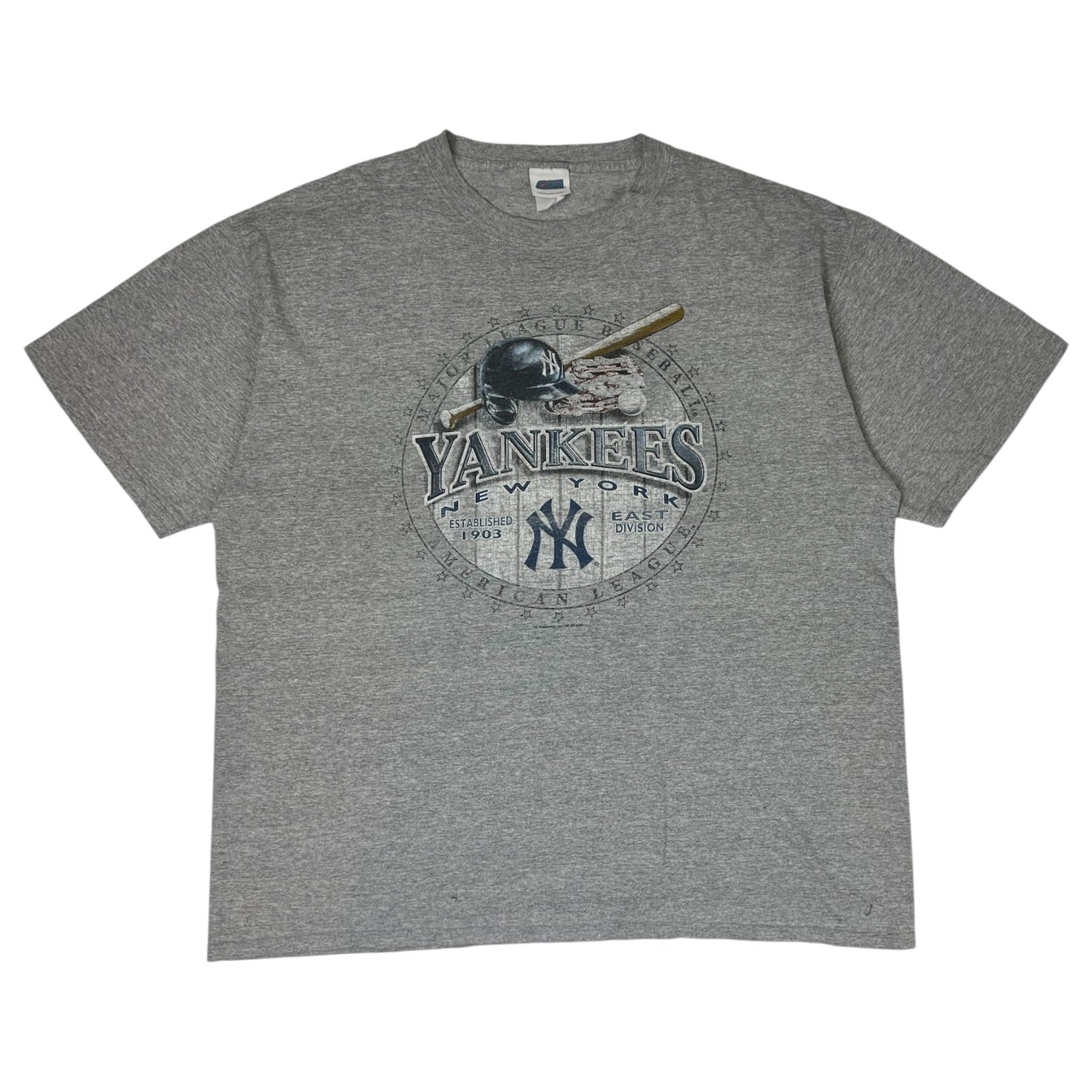 Vintage 2000’s New York Yankees T-Shirt Grey