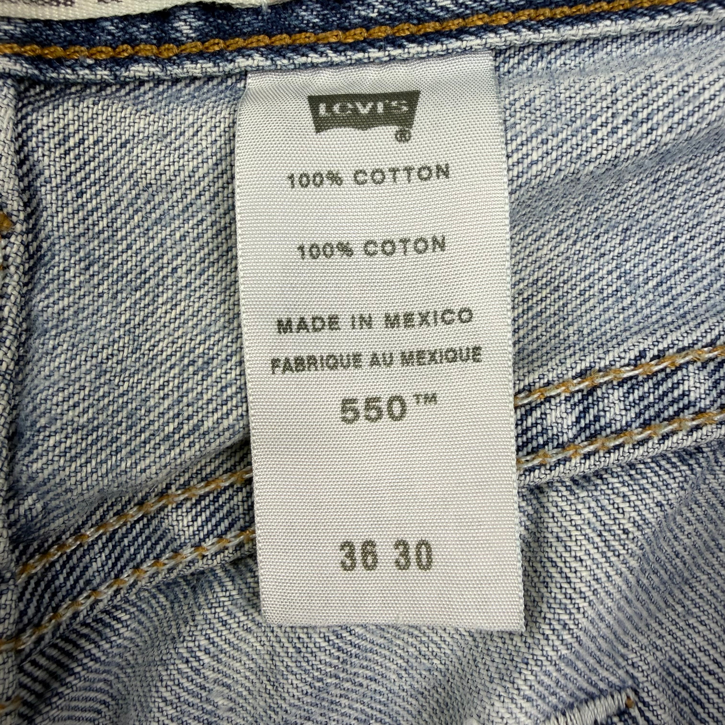 Vintage Levi’s 550 Light Wash Denim Jeans Blue