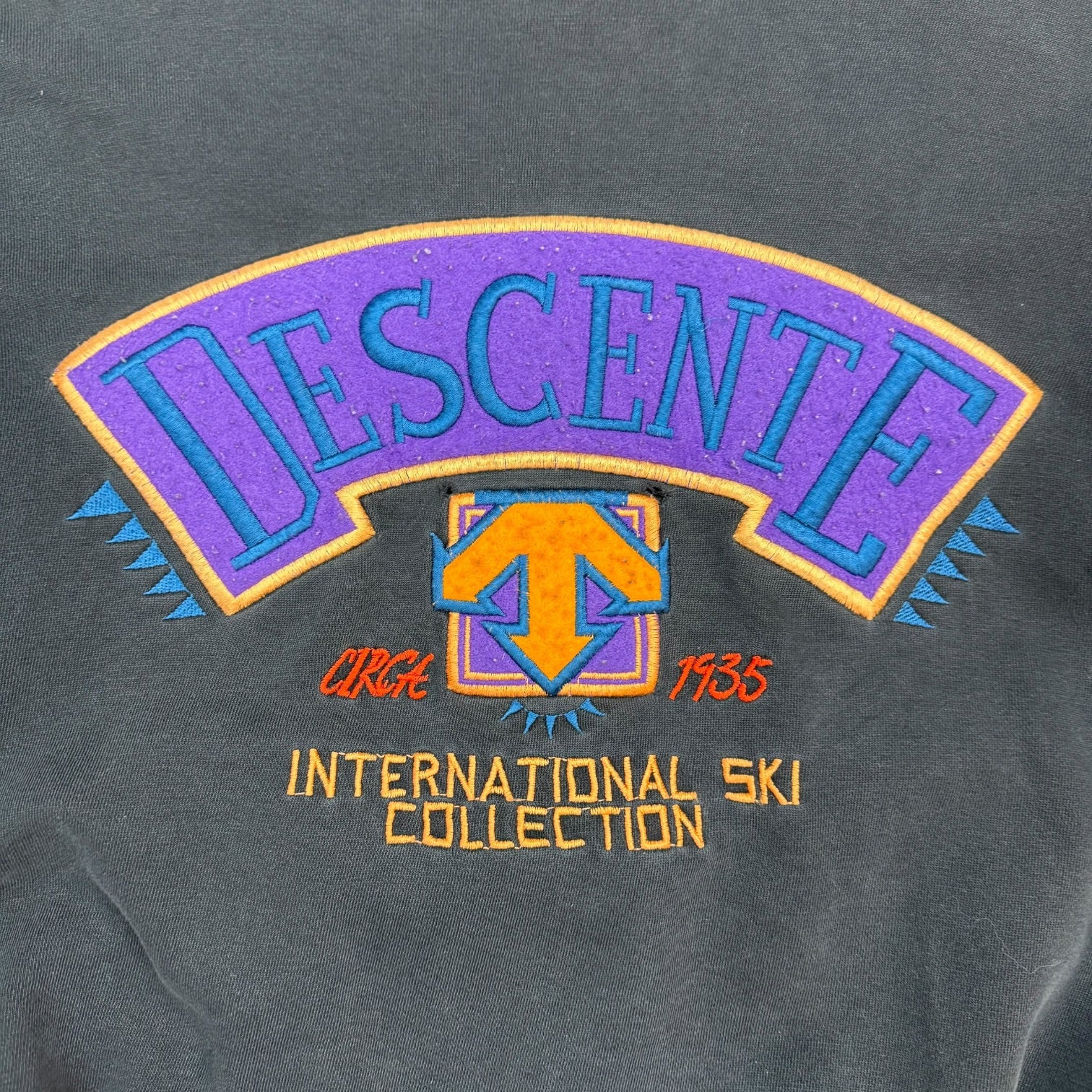 Vintage Descente International Ski Classic Crewneck Black