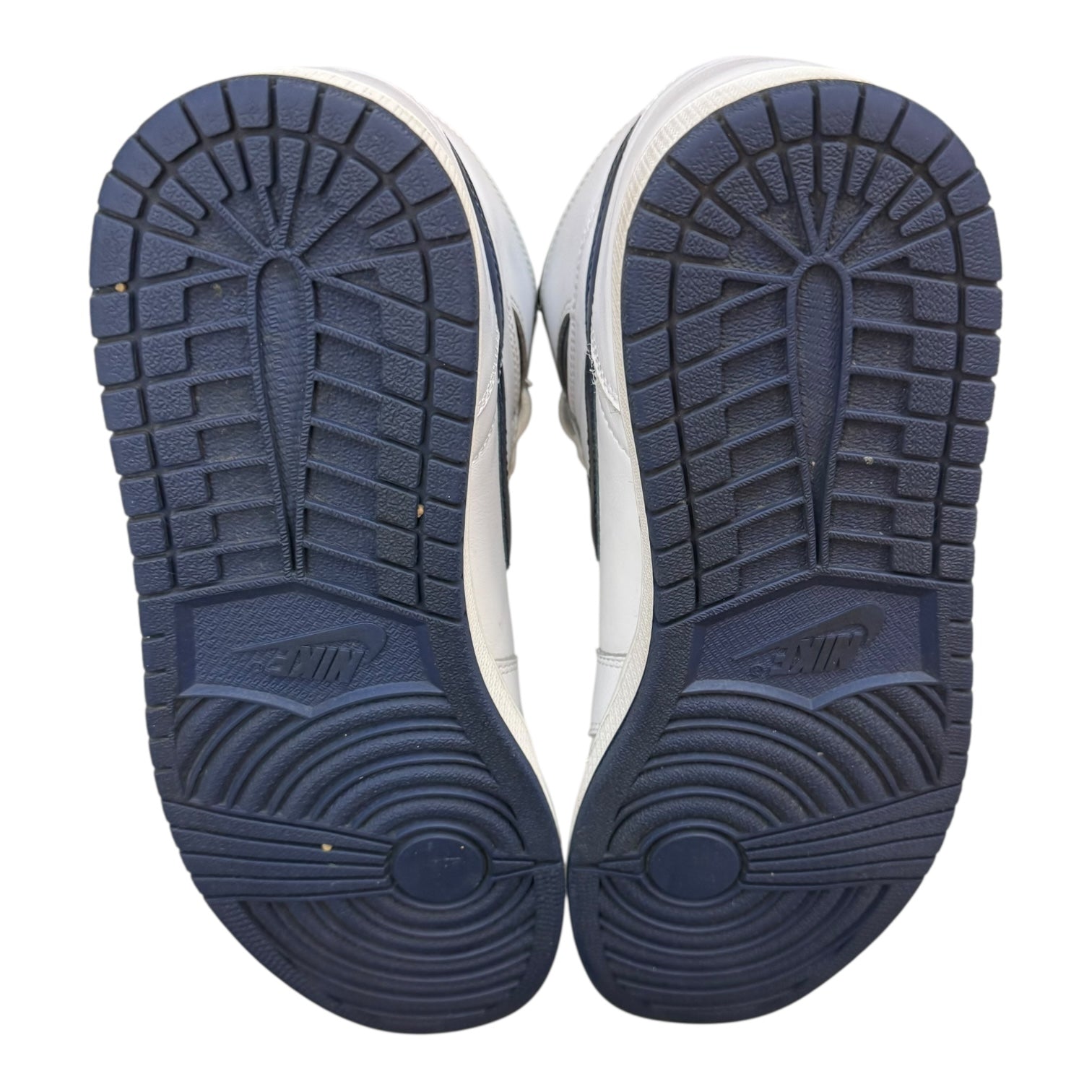 Jordan 1 Retro High Metallic Navy 2016 (Used)