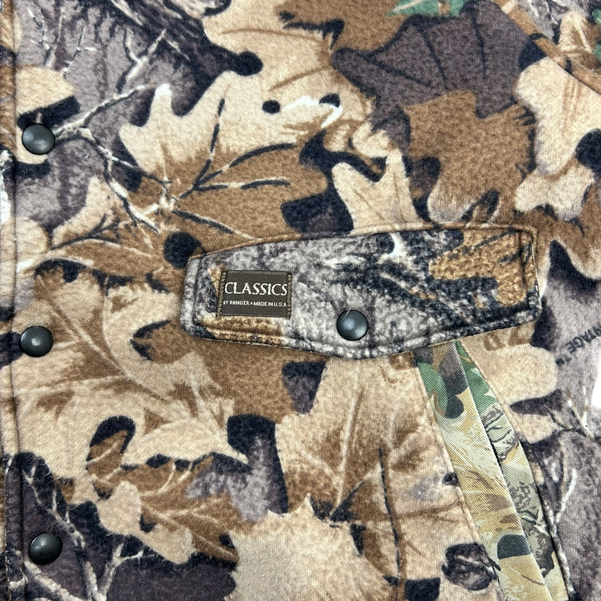 Vintage Classics Leaf Camo Fleece Jacket
