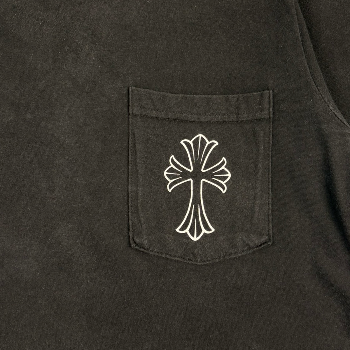 Chrome Hearts Cemetery Cross Scroll Pocket T-Shirt
