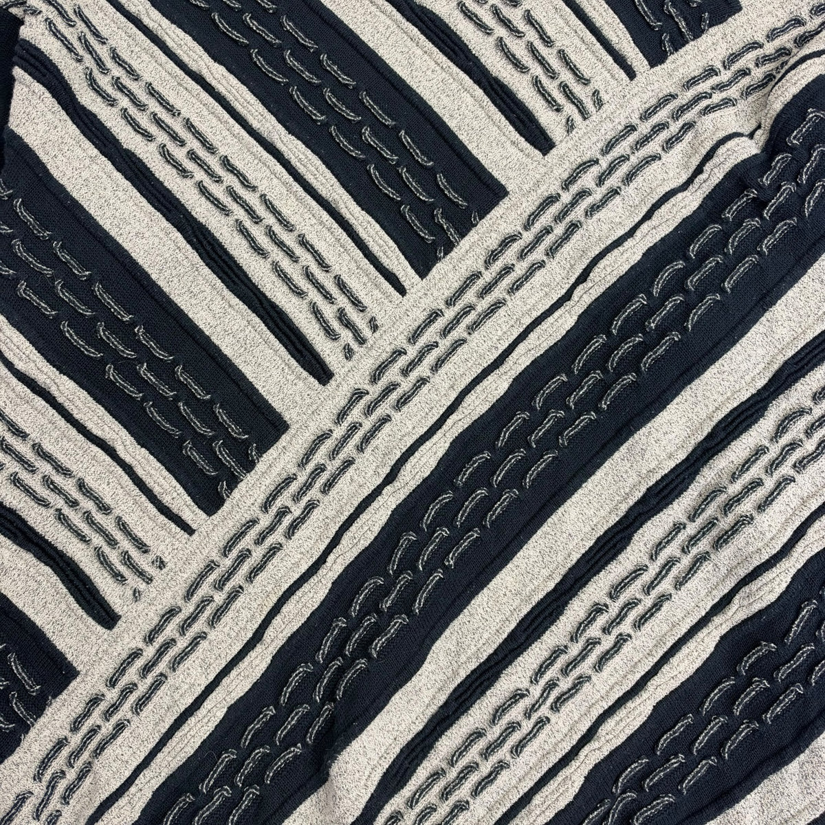 Vintage Tosani 3D Knit Sweater Black/White