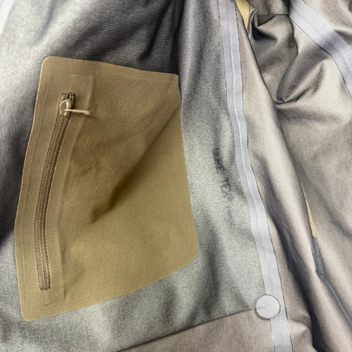 Arc'teryx LEAF Alpha Jacket Gen 2.2 Army Green