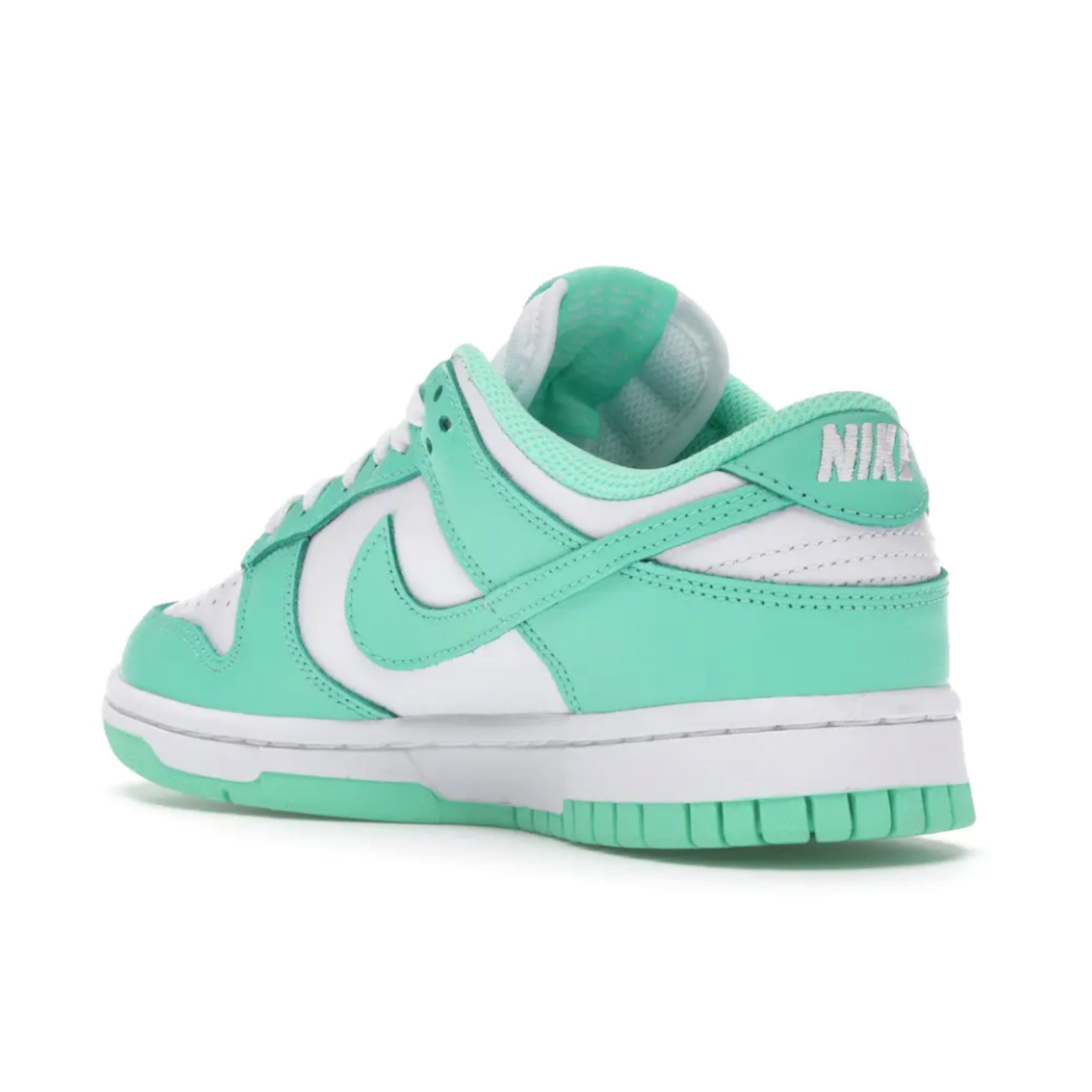 Nike Dunk Low Green Glow (W)